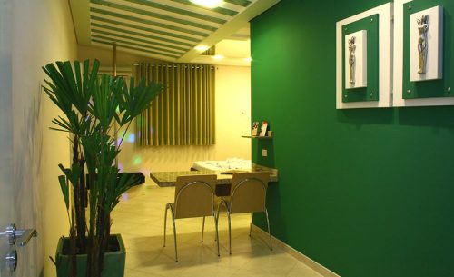 img-suite-luxo-com-hidro-cadeiras-belle-motel